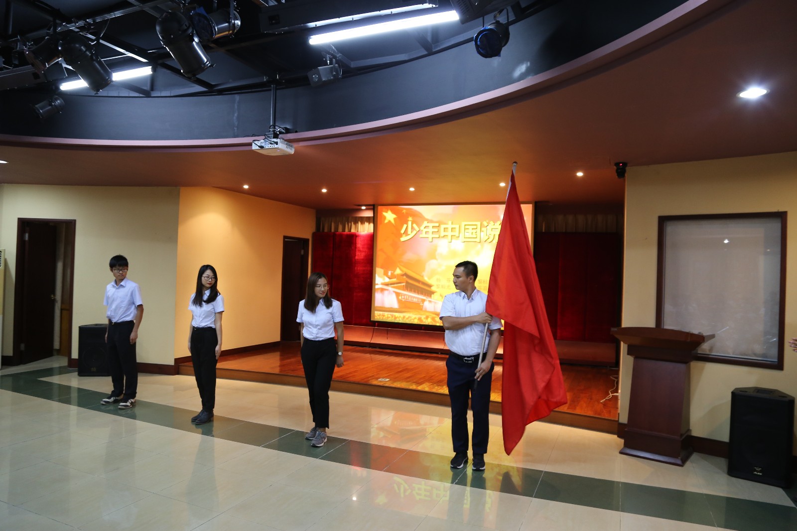 02-参演队伍进行《少年中国说》表演.JPG