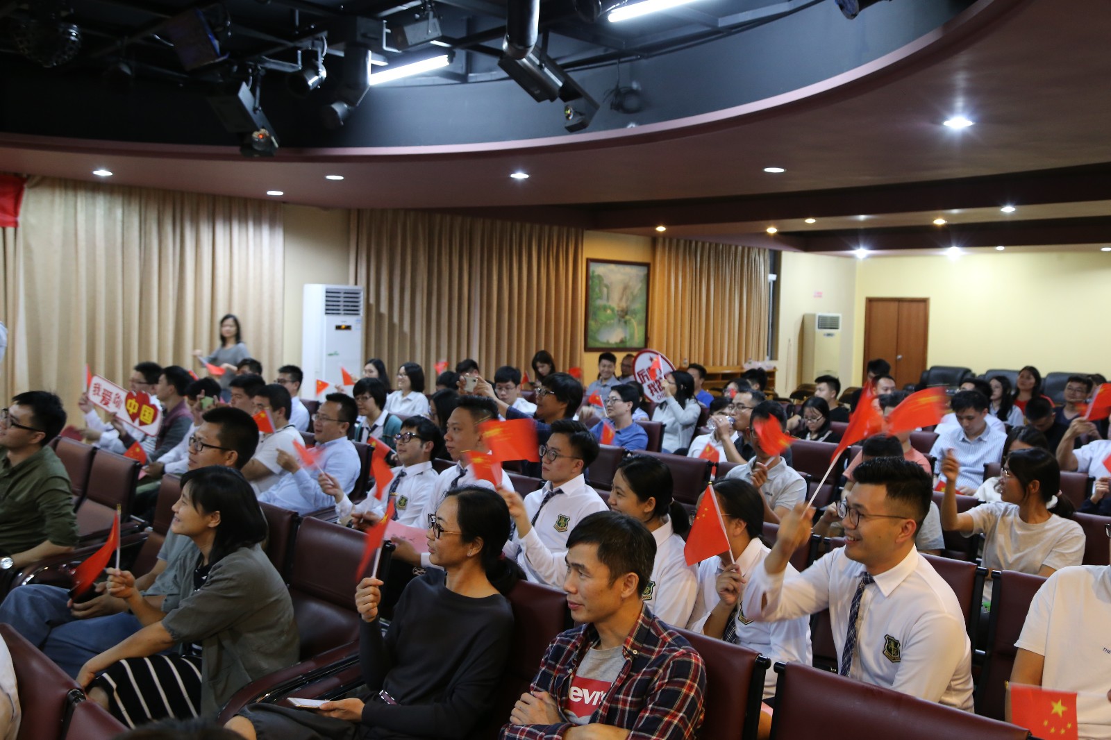 03-汇演现场.JPG