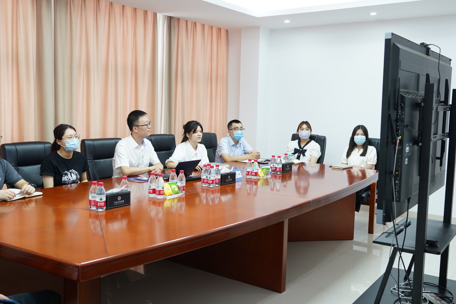 图注：6个会场实况图1_副本.jpg