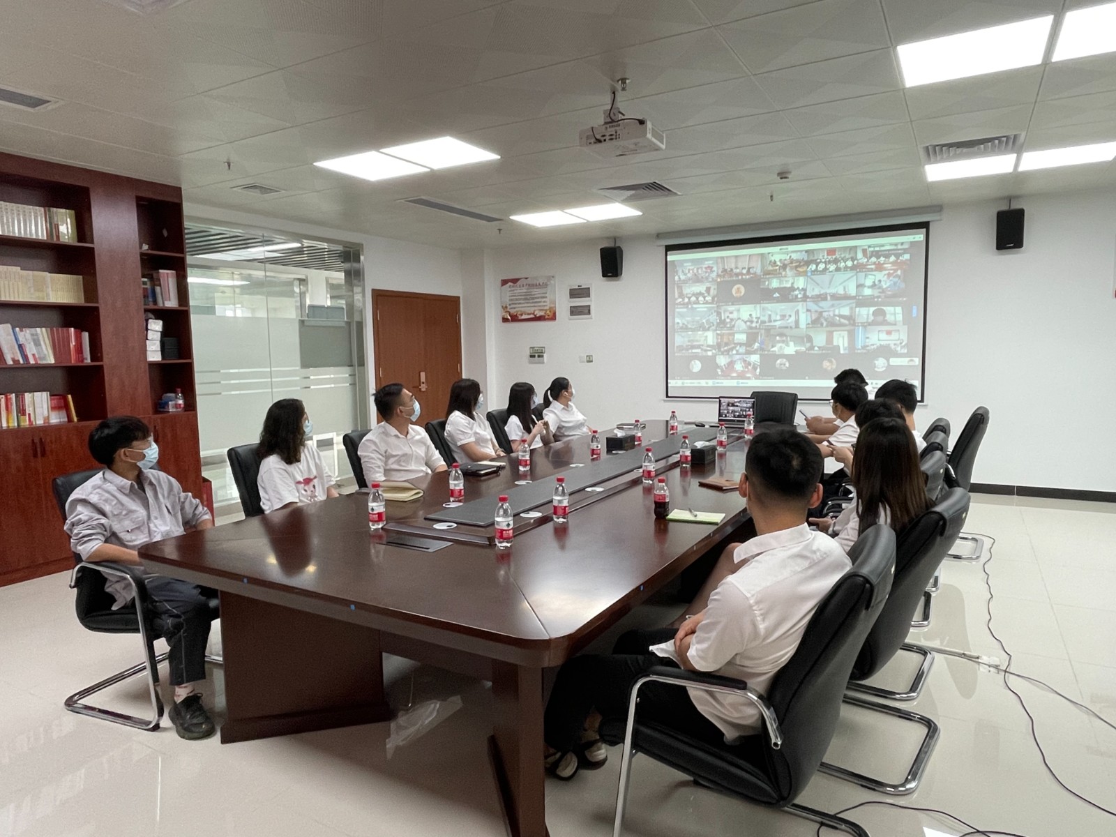 图注：6个会场实况图3.jpg