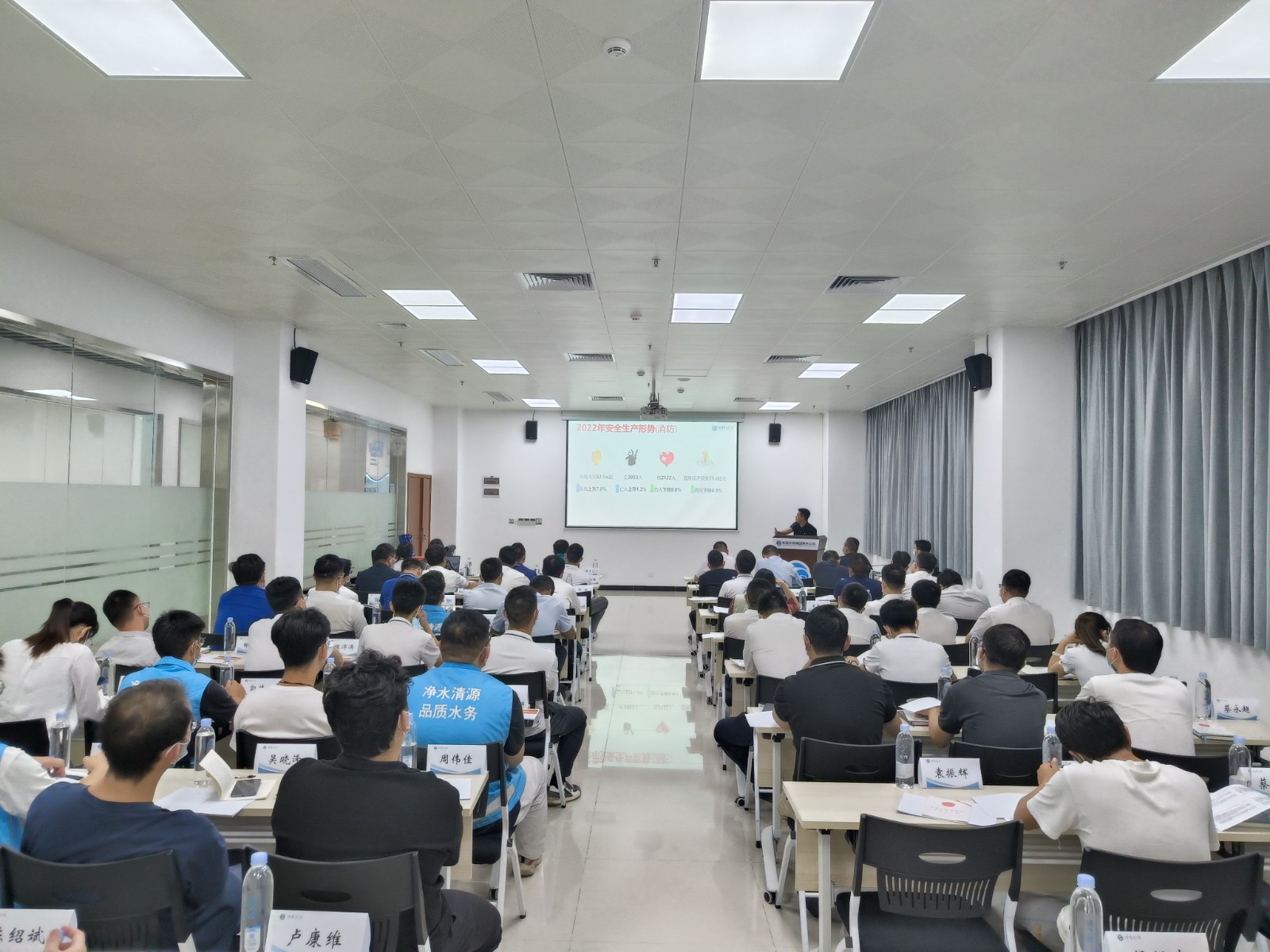 版面7-6.jpg