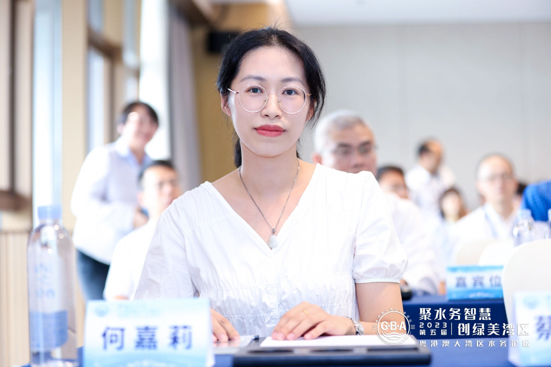 何嘉莉A面.jpg
