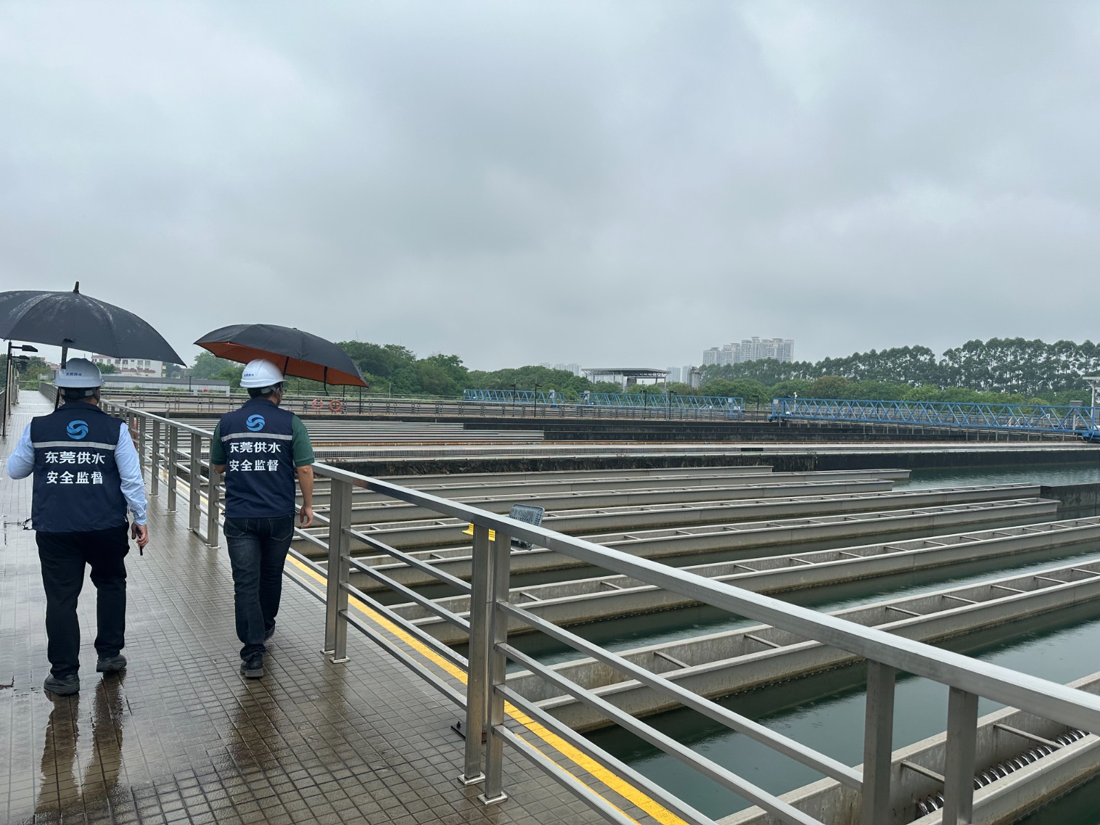水务集团下属各供水厂开展供水设施安全检查.jpg