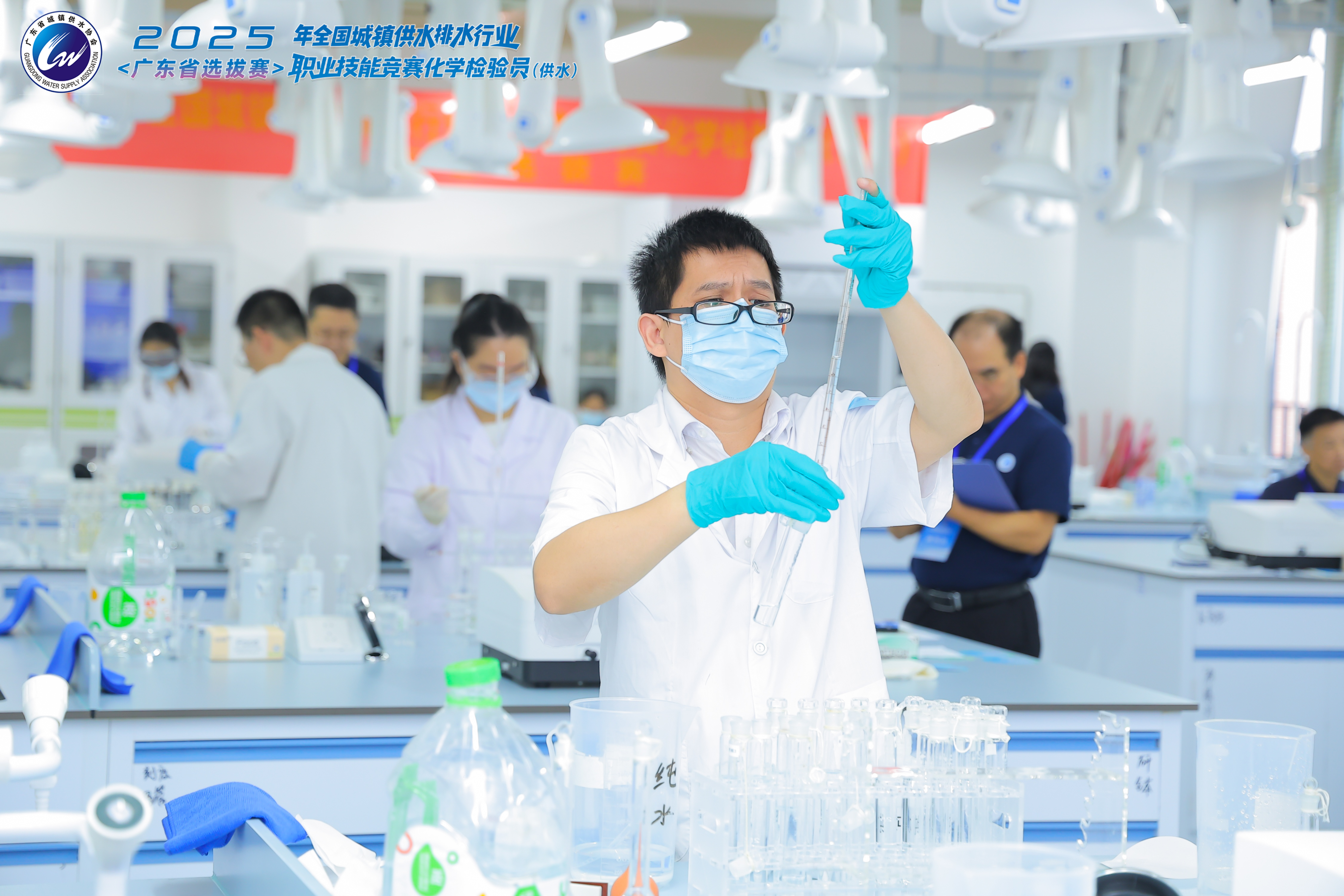 图注：选手刘林斌在比赛现场.jpg